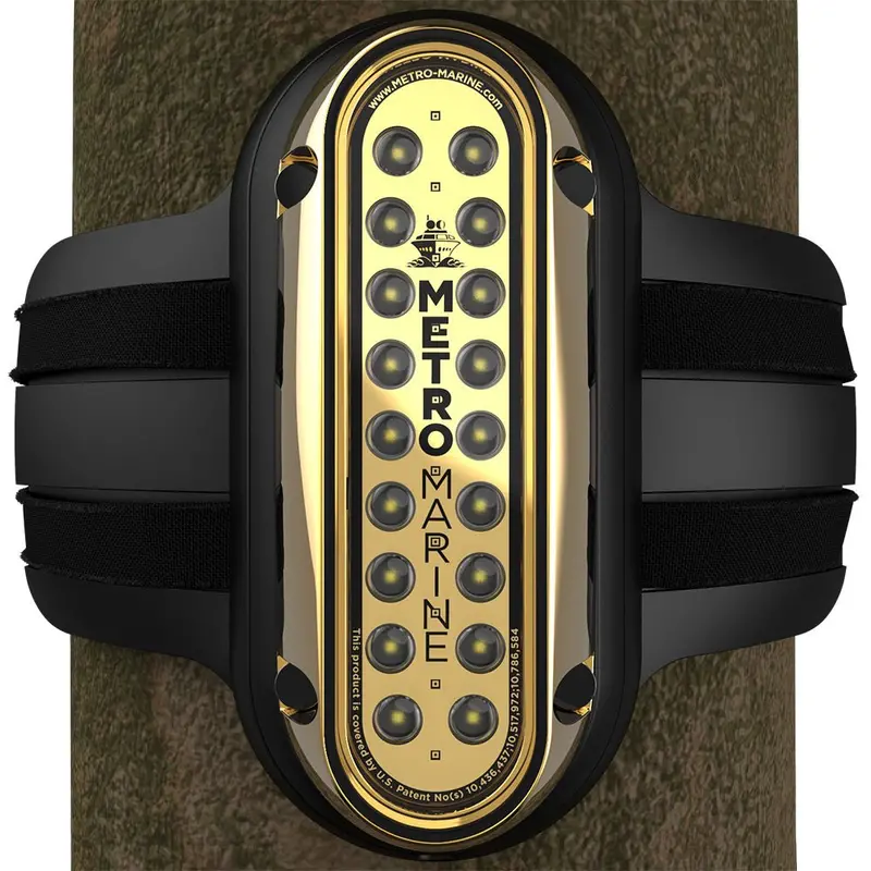 Metro Marine High-Output Vertical Piling Mount Light W/Intelligent Monochromatic Leds - White, 90 Beam [F-Pme1-V-W3-90] 1