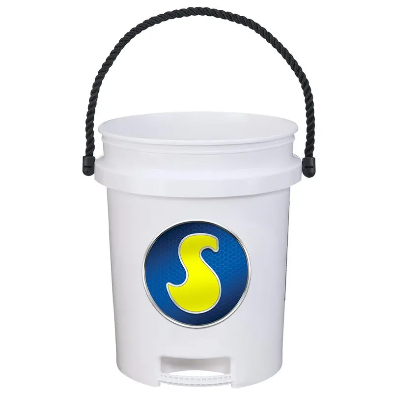 Star Brite Ultimate 5-Gallon Durable Bucket W/Rope Handle [40051] 1